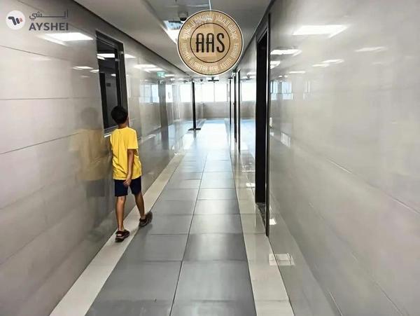 Close to metro stadium 2Bhk with Available in 75k