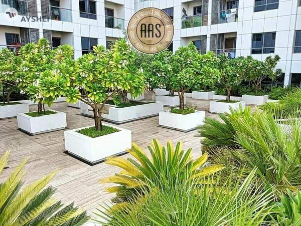 Close to metro stadium 2Bhk with Available in 75k