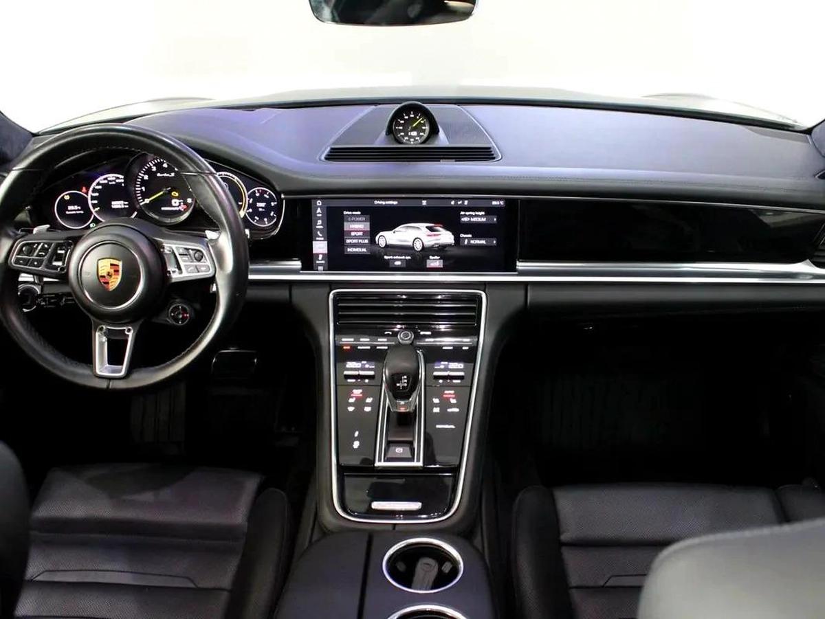 2020 Porsche Panamera GT Turbo S E-Hybrid-18-18