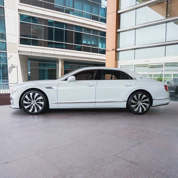 2020 BENLTEY FLYING SPUR FIRST EDITION GCC DONE ONLY 38,000KM