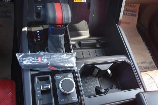 TUNDRA TRD PRO HYBRID 4.W.D. 2024 | WHITE