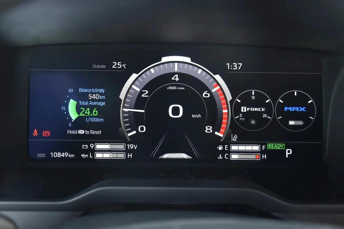 TUNDRA TRD PRO HYBRID 4.W.D. 2024 | WHITE-1-1