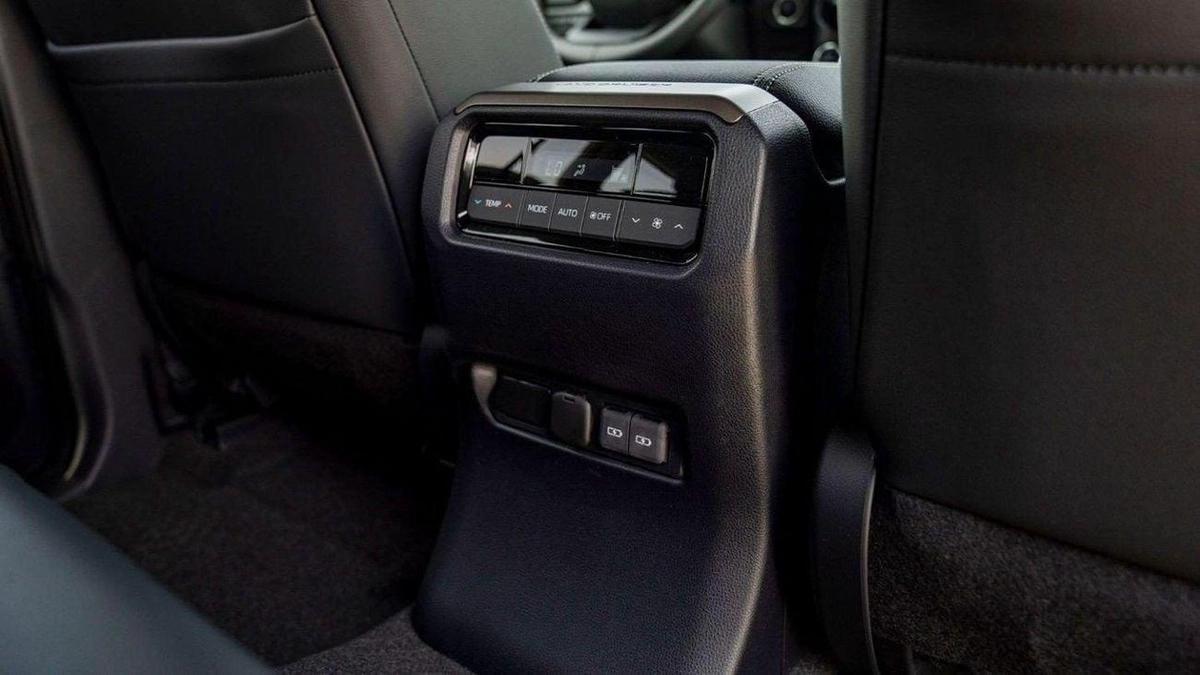 Toyota Prado TOYOTA PRADO 250 2.4P AT FIRST EDITION MY2025 – SAND & GREY ROOF-13-13