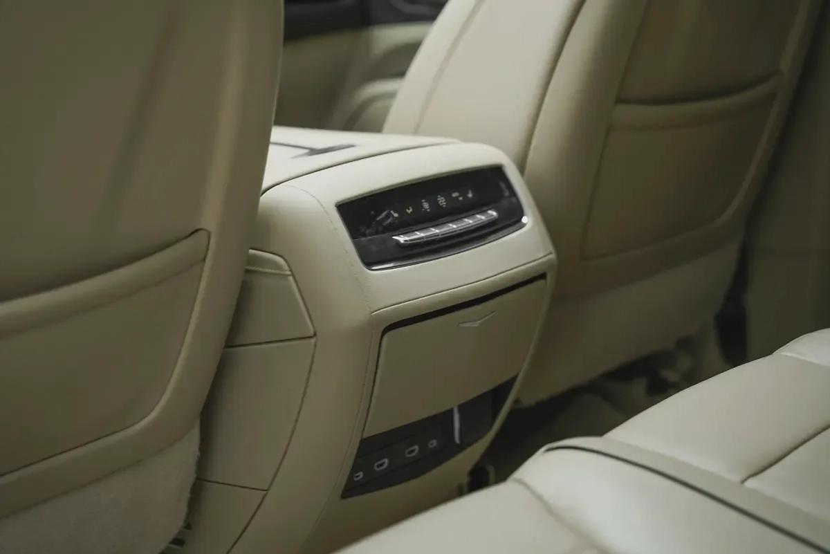 2023 CADILLAC ESCALADE 600 BLACK EDITION WITH WARRANTY AND SERVICE CONTRACT-13-13