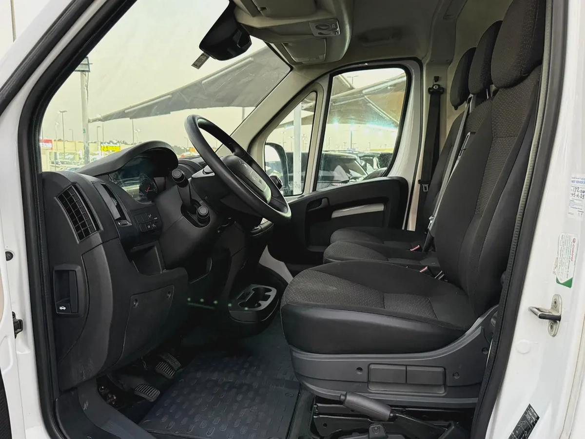 Peugeot Boxer 2023 White High Roof-8-8
