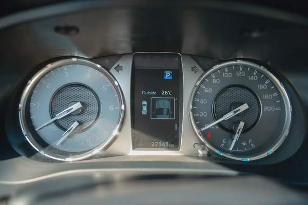 Hilux | Double Cabin 4x4 | Diesel Automatic | GCC Specs | Ref#T22628