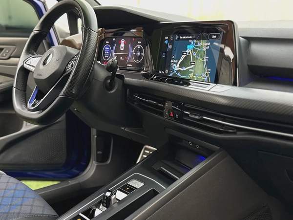 Volkswagen Golf R - GCC Specs super Condition