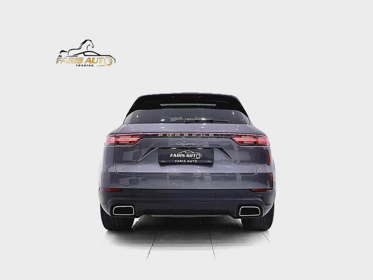 PORSCHE CAYENNE GCC FULLY LOADED + FULL SERVICE HISTORY-2-2