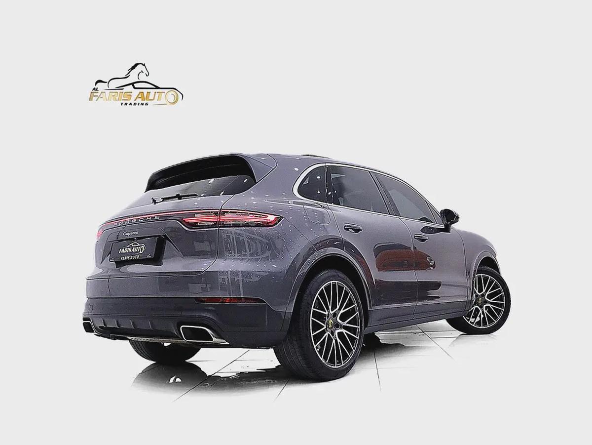 PORSCHE CAYENNE GCC FULLY LOADED + FULL SERVICE HISTORY-3-3