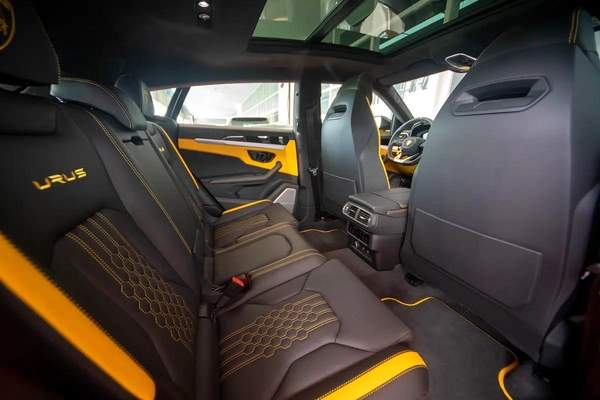 Lamborghini Urus S | 2024 | 1000 km | Under warranty