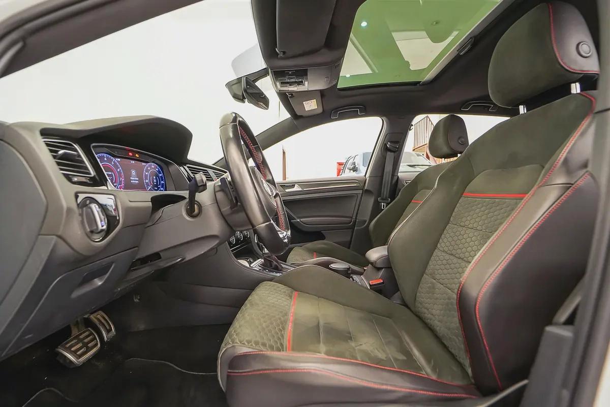 AED 767 PM | VW GOLF GTI 2020 | WELL MAINTAINED | 1 YEAR WARRANTY | GCC-9-9