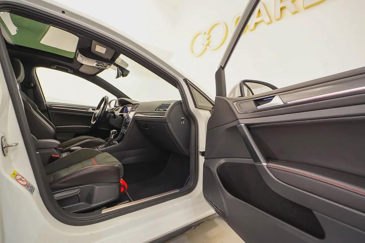 AED 767 PM | VW GOLF GTI 2020 | WELL MAINTAINED | 1 YEAR WARRANTY | GCC-13-13