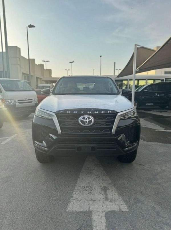 Toyota Fortuner Toyota Fortuner 2.4L Diesel AT MY2024