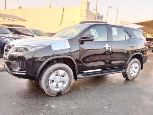 Toyota Fortuner Toyota Fortuner 2.4L Diesel AT MY2024