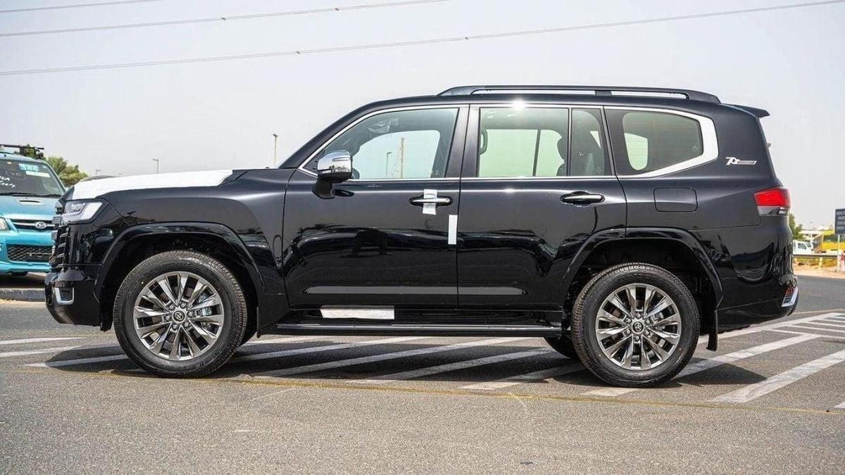 Toyota Land Cruiser Land cruiset VX twin turbo full option 2025-3-3