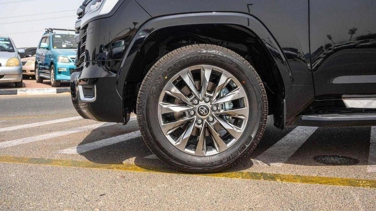 Toyota Land Cruiser Land cruiset VX twin turbo full option 2025-4-4