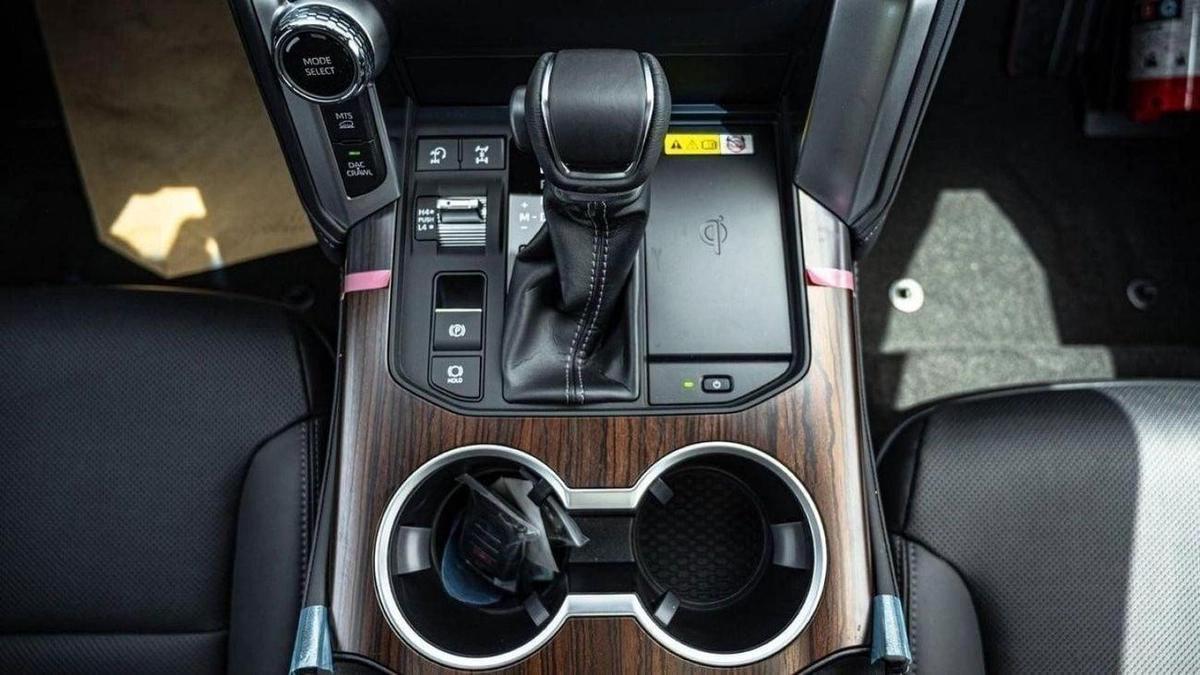 Toyota Land Cruiser Land cruiset VX twin turbo full option 2025-14-14