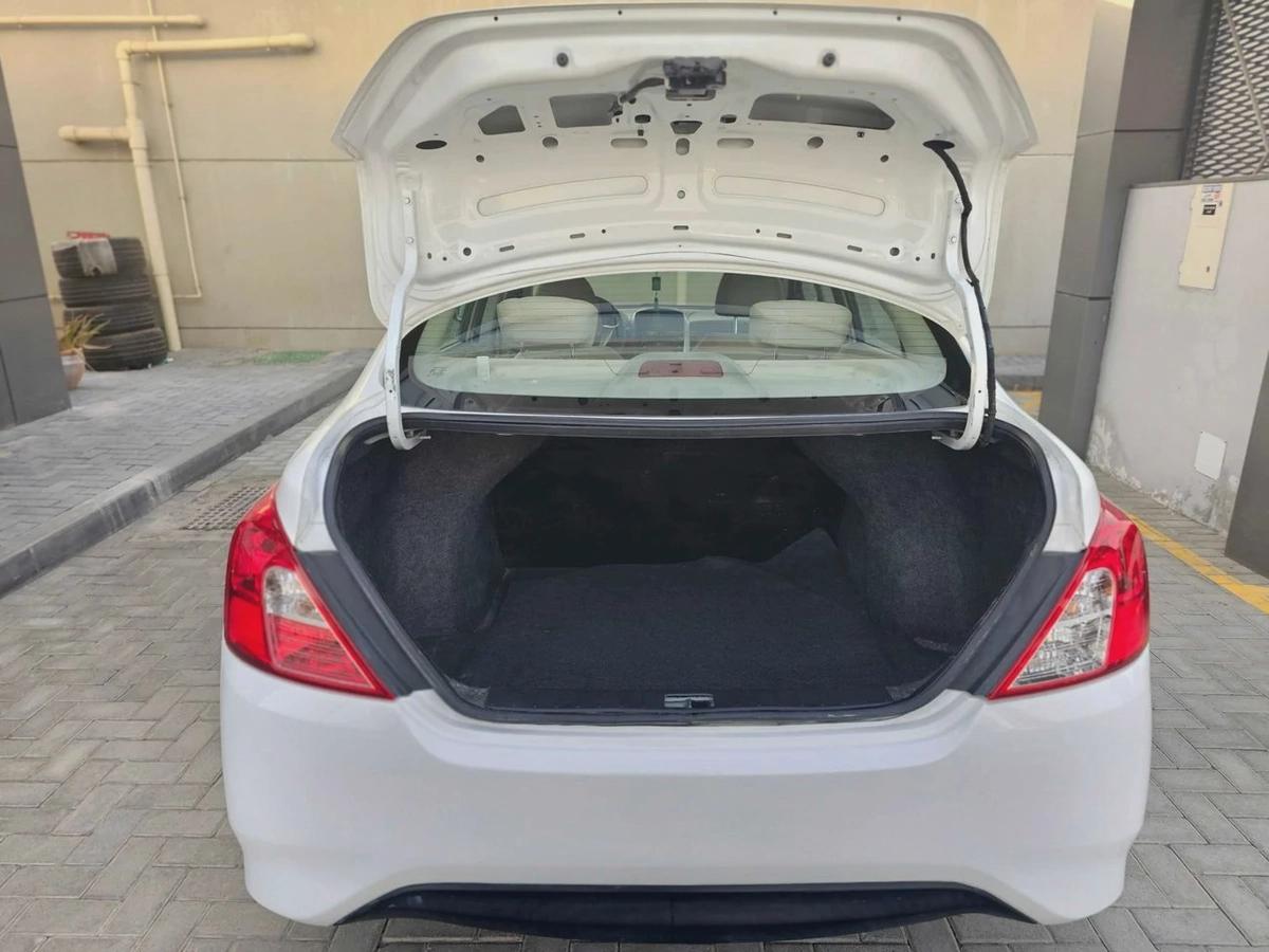 Nissan Sunny SV/ GCC/ 1.5L V4/ AUTO GEAR/ SUMMER OFFER/ 318 MONTHLY-5-5