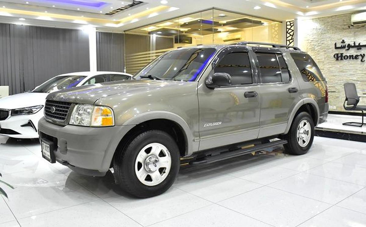 Ford Explorer XLS 4x4 ( 2002 Model ) in Grey Color GCC Specs-0-0