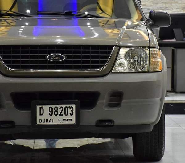 Ford Explorer XLS 4x4 ( 2002 Model ) in Grey Color GCC Specs