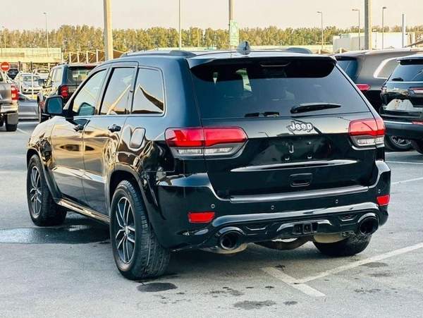 Jeep Grand Cherokee Limited 5.7L (350 HP)