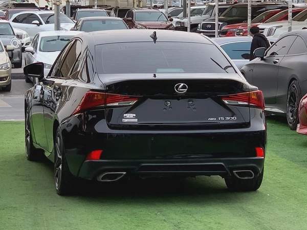 لكزس اي اس 300. F سبورت 2020