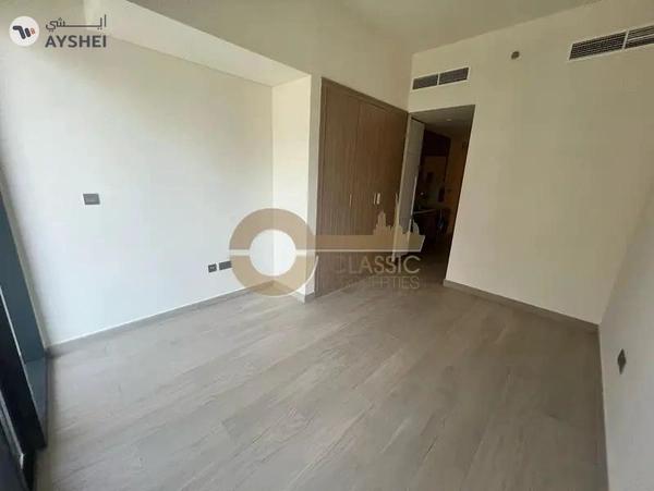 Beautiful Studio | Pool View | Hall Kitchen