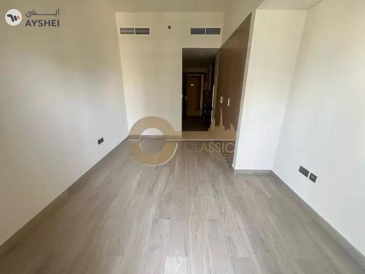 Beautiful Studio | Pool View | Hall Kitchen-5-5