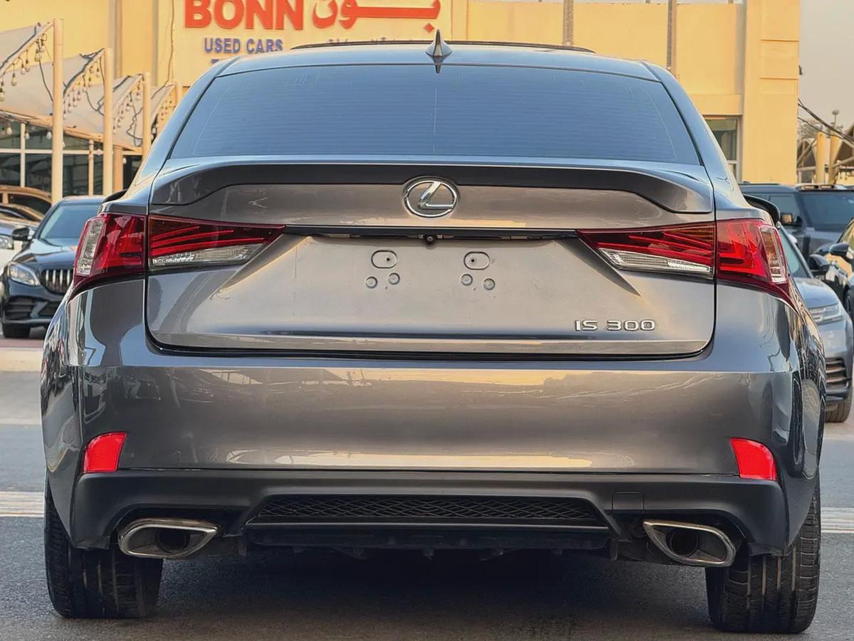 لكزس IS300 V4 2.0L موديل 2019 وارد فل اوبشن بحاله ممتازه-11-11