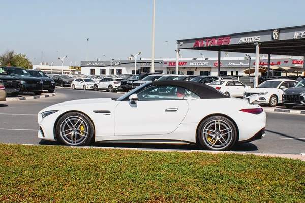 2023 Mercedes-Benz SL43 AMG – | Only 2,000 KM | Brand New Condition