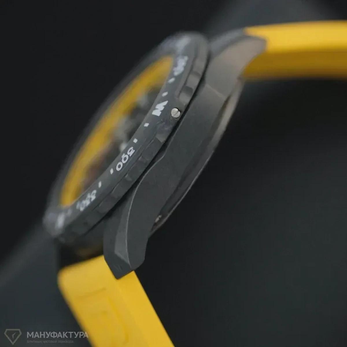 Breitling ENDURANCE PRO-0-portrait