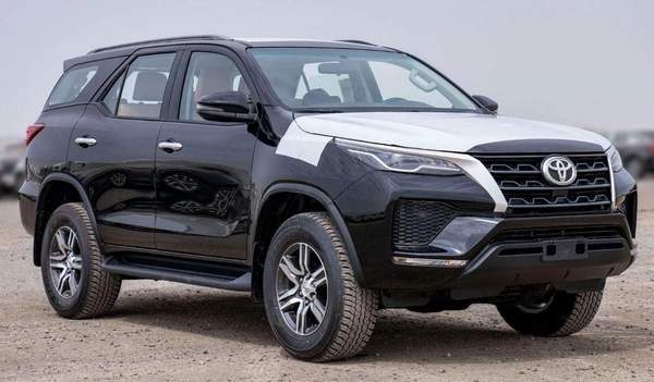 Toyota Fortuner FORTUNER 2.7L 4WD PETROL 2025
