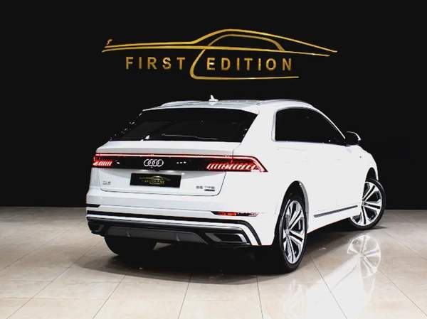 2019 ll Audi Q8 ll S-Line ll Gcc ll Full Option ll Full Service History