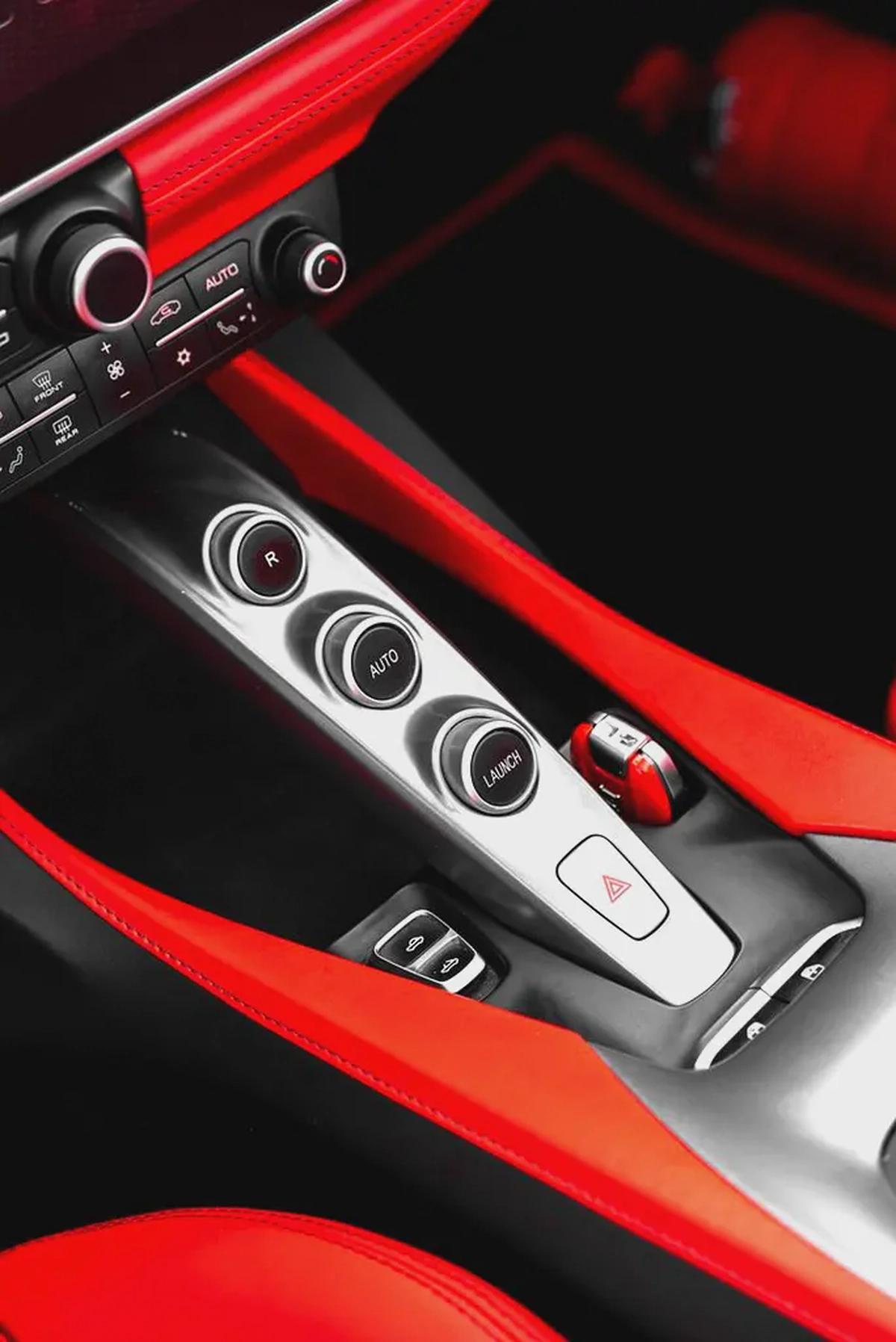 GCC | 2019 Ferrari Portofino | Immaculate condition-9-9