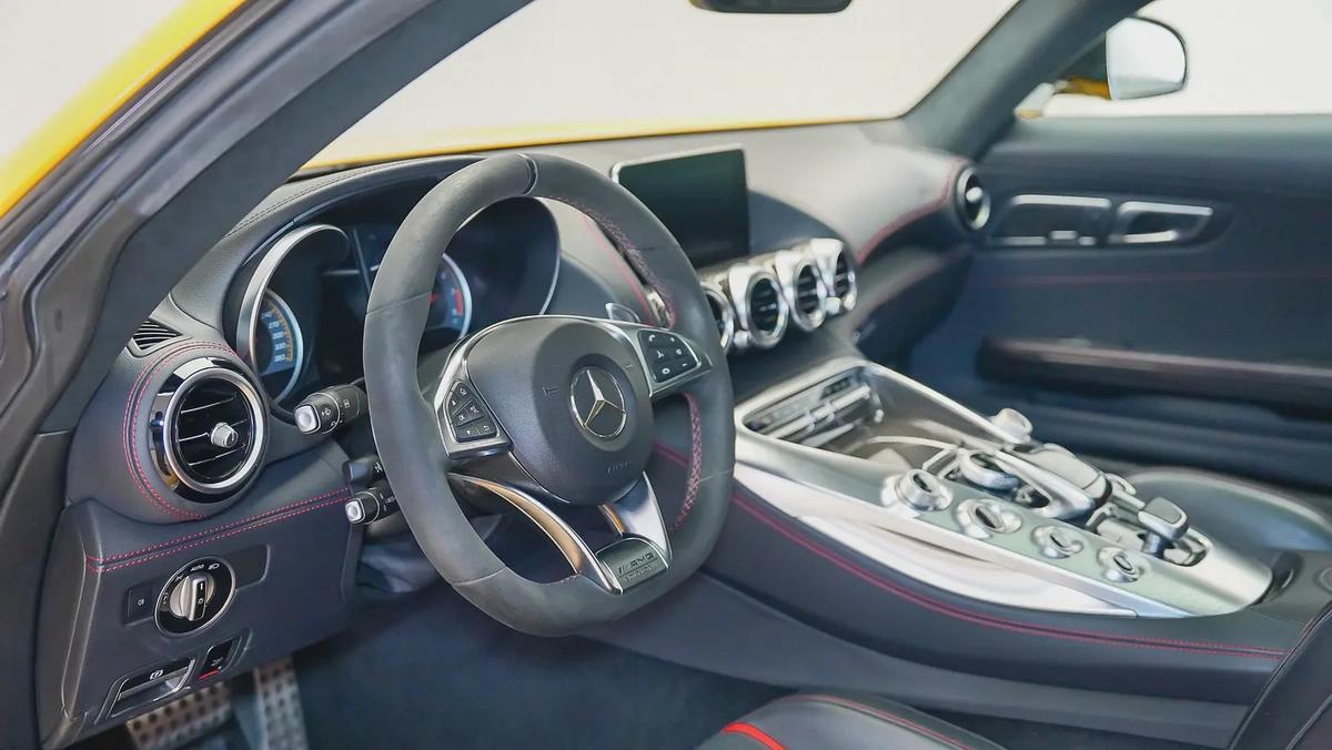 Special Offer | Low KM, 1 Owner, Special Color | AMG GT S Edition 1-4-4