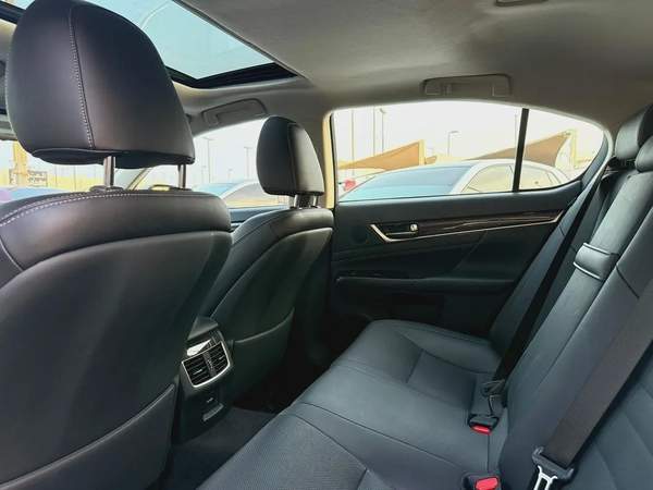 لكزس جي اس 350 2018