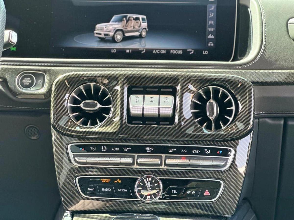 Mercedes-Benz G 63 AMG Std 4.0L Low Mileage Cleant title G63 Brabus Kit Japan Spec-7-7