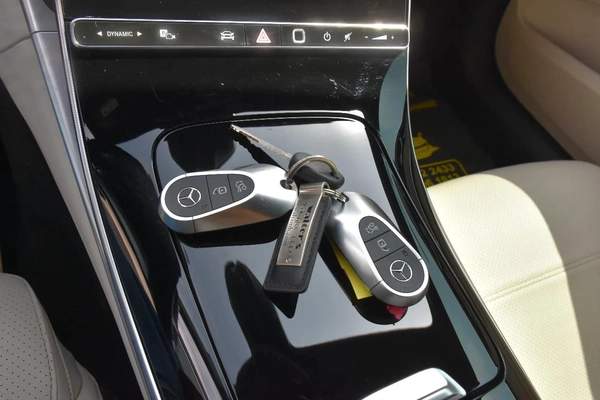 C300 4MATIC 2022 | WHITE