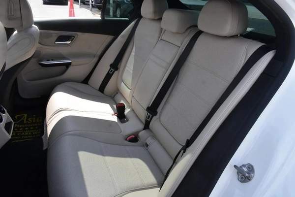 C300 4MATIC 2022 | WHITE