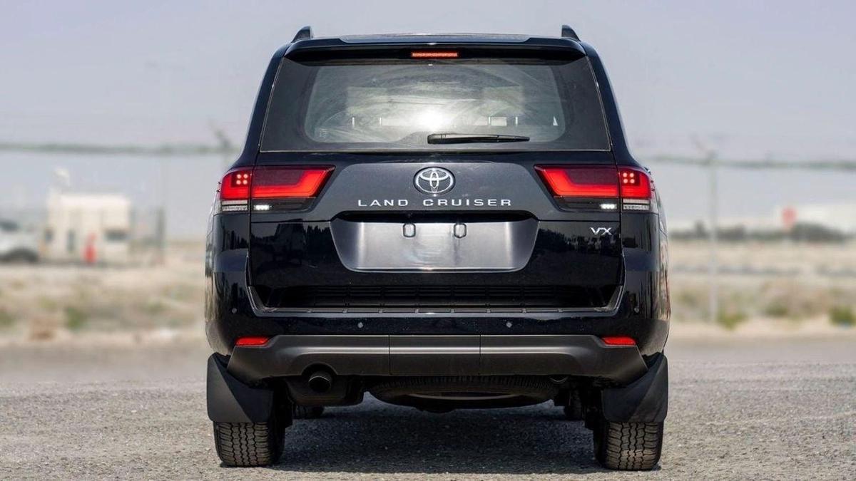 Toyota Land Cruiser LC300 VX 3.5P AT MY2025 – BLACK-4-4