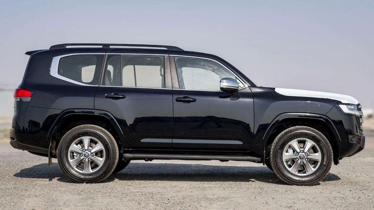 Toyota Land Cruiser LC300 VX 3.5P AT MY2025 – BLACK-6-6