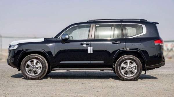 Toyota Land Cruiser LC300 VX 3.5P AT MY2025 – BLACK