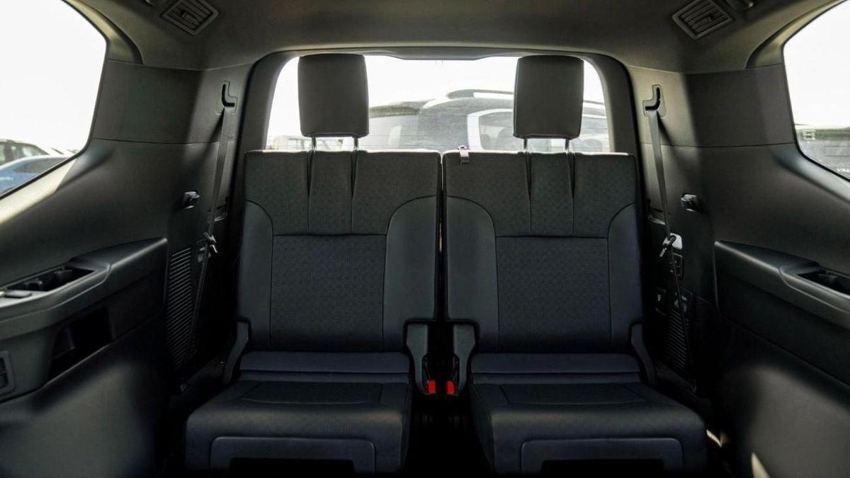 Toyota Land Cruiser LC300 VX 3.5P AT MY2025 – BLACK-18-18