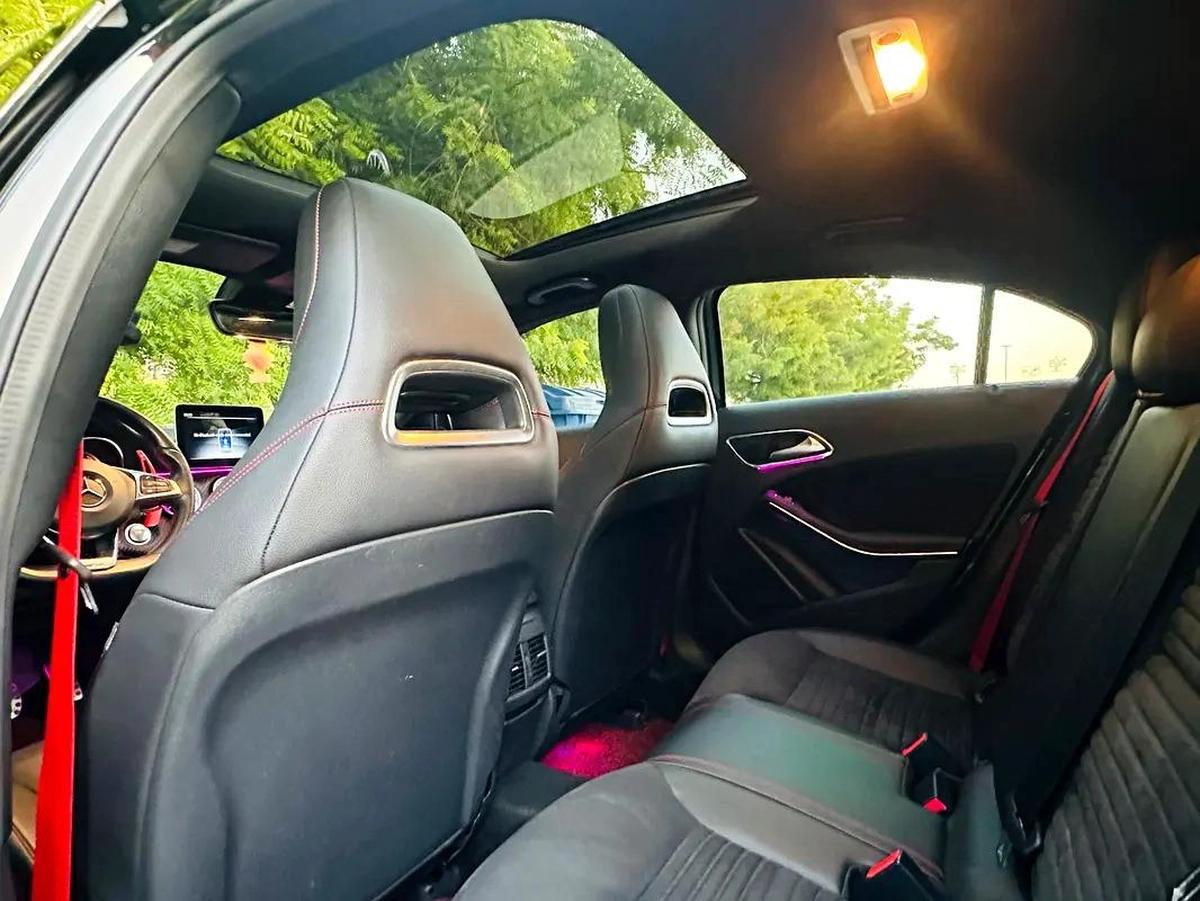 Mercedes Benz A45 AMG FULL OPTIONS FREE ACCIDENT-9-9