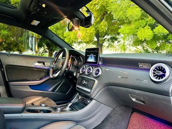Mercedes Benz A45 AMG FULL OPTIONS FREE ACCIDENT