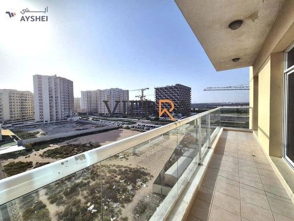 Mazaya 8, Queue Point, Liwan, Dubai