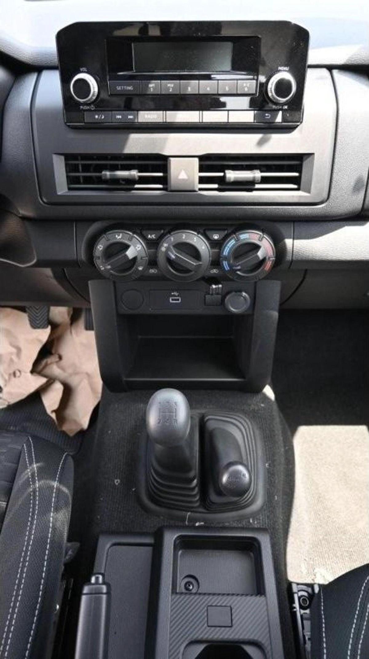 Mitsubishi L200 Mitsubishi L200 petrol 2.5L 2025 brand new 2.5L petrol-7-7