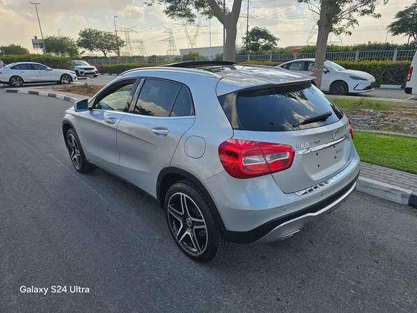 2020 Mercedes-Benz GLA 250 4Matic - American Very clean car
