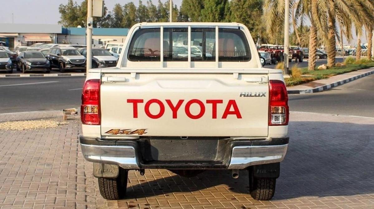 Toyota Hilux HILUX 2.7L AT PETROL-6-6