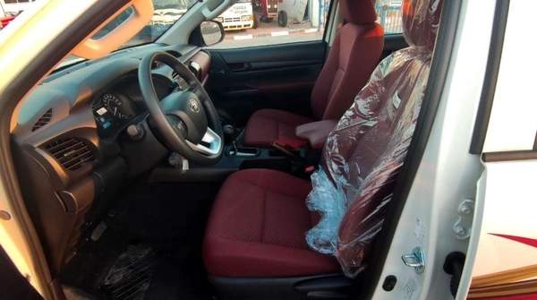 Toyota Hilux HILUX 2.7L AT PETROL